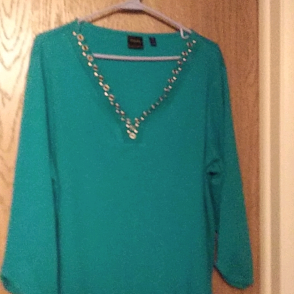 Green blue top